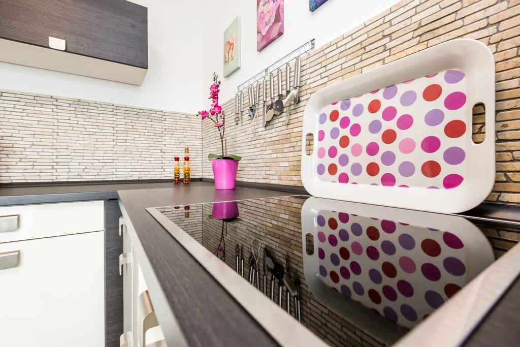 Apartment Koeln Rath ภายนอก รูปภาพ